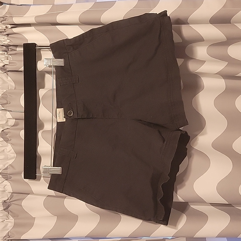 Magellan 4 black Chino shorts